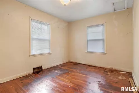 221 E Pine St, Springfield, IL 62704 photo 16