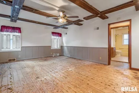 221 E Pine St, Springfield, IL 62704 photo 6