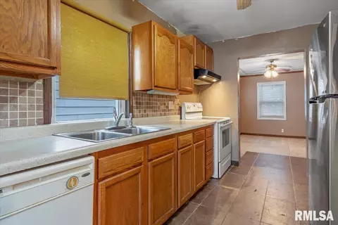 221 E Pine St, Springfield, IL 62704 photo 13