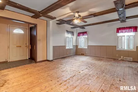 221 E Pine St, Springfield, IL 62704 photo 7