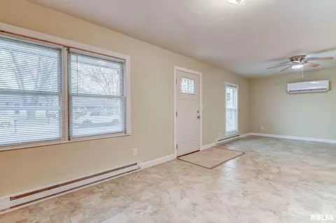 2077 Stonehenge Rd, Springfield, IL 62702 photo 11