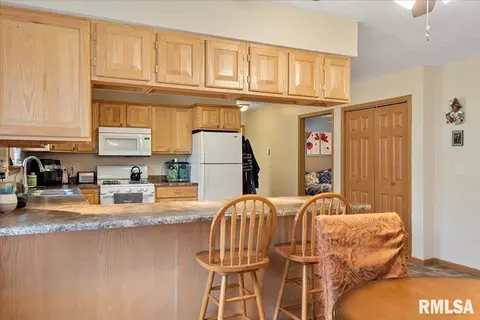 821 W Washington St, Springfield, IL 62702 photo 9