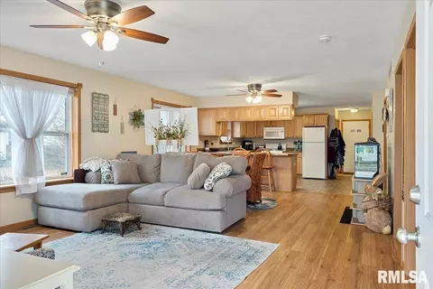 821 W Washington St, Springfield, IL 62702 photo 4