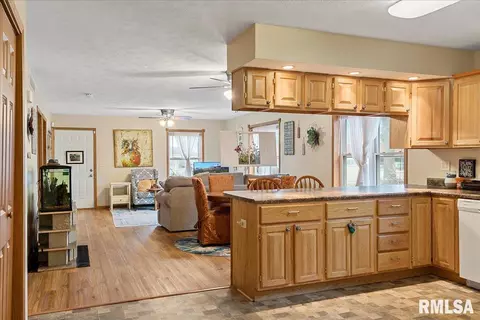 821 W Washington St, Springfield, IL 62702 photo 13