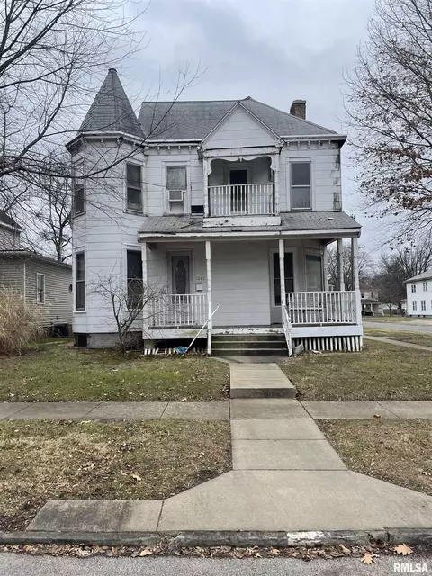 1347 N 4th St, Springfield, IL 62702 photo 1