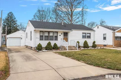 1621 N 19th St, Springfield, IL 62702 photo 4