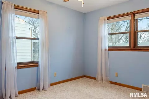 1621 N 19th St, Springfield, IL 62702 photo 13