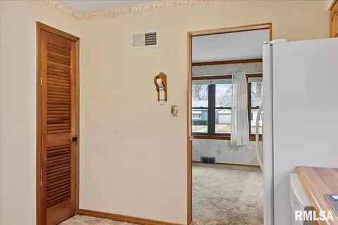 1621 N 19th St, Springfield, IL 62702 photo 11