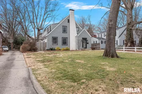2105 Bates Ave, Springfield, IL 62704 photo 4