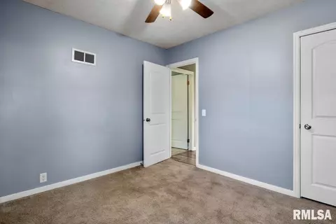 124 E Lincoln St, Greenview, IL 62642 photo 15