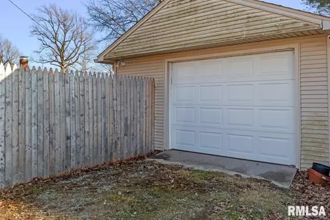 124 E Lincoln St, Greenview, IL 62642 photo 25