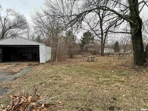 202 N Olive St, Bath, IL 62617 photo 7