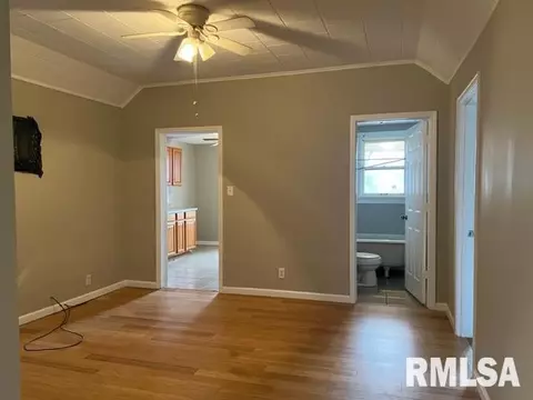 100 N State St, Springfield, IL 62702 photo 7