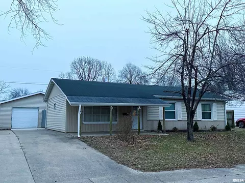 1616 Fairfield Drive St, Springfield, IL 62702 photo 1