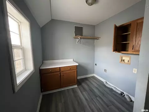 2160 S 17th St, Springfield, IL 62703 photo 8