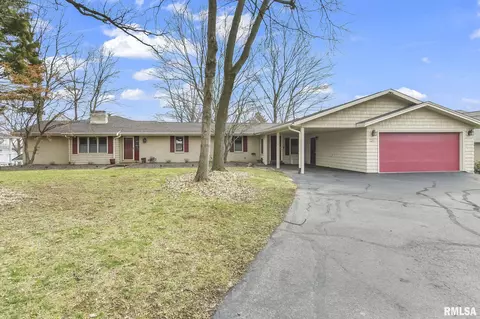 252 Maple Grove Ln, Springfield, IL 62712 photo 1