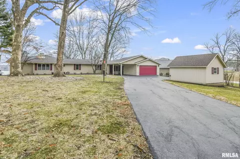 252 Maple Grove Ln, Springfield, IL 62712 photo 3