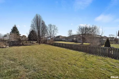 5304 Jaeger Dr, Springfield, IL 62711 photo 9