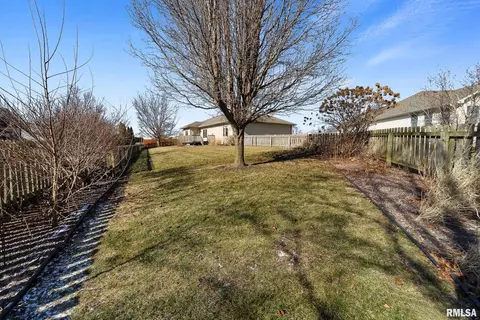 5304 Jaeger Dr, Springfield, IL 62711 photo 4