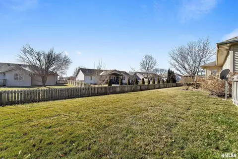 5304 Jaeger Dr, Springfield, IL 62711 photo 5