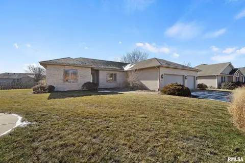 5304 Jaeger Dr, Springfield, IL 62711 photo 3