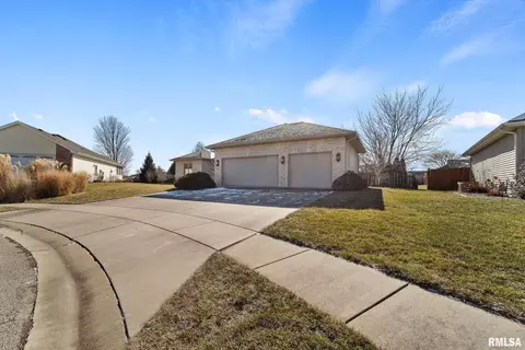 5304 Jaeger Dr, Springfield, IL 62711 photo 2