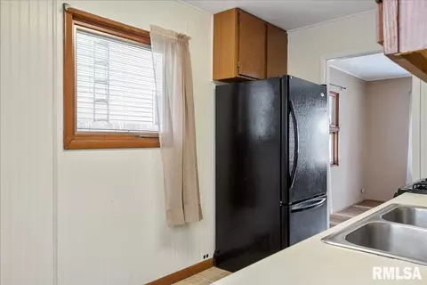 1926 Marland St, Springfield, IL 62702 photo 7