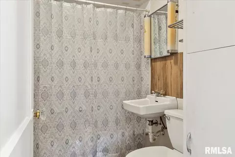 1926 Marland St, Springfield, IL 62702 photo 14