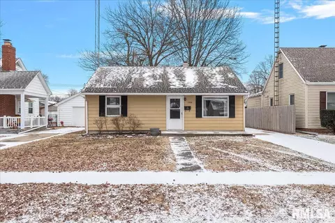 1926 Marland St, Springfield, IL 62702 photo 1