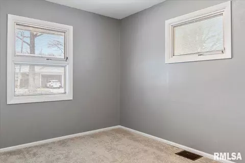 1926 Marland St, Springfield, IL 62702 photo 8