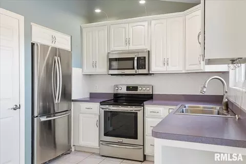 115 Springbrook Dr, Springfield, IL 62702 photo 14