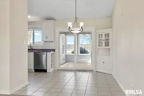 115 Springbrook Dr, Springfield, IL 62702 photo 11