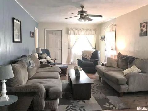 3306 S 1st St, Springfield, IL 62703 photo 2