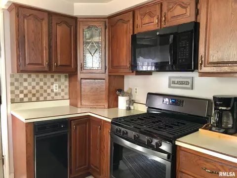 3306 S 1st St, Springfield, IL 62703 photo 7