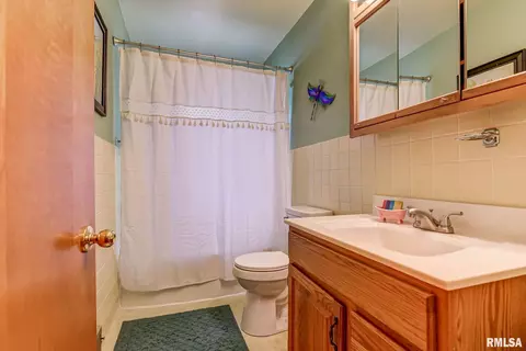 821 Percy Ave, Springfield, IL 62702 photo 9