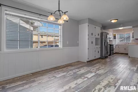 1834 Dial Ct, Springfield, IL 62704 photo 9