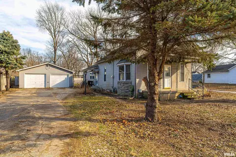 510 S Elm St, Lincoln, IL 62656