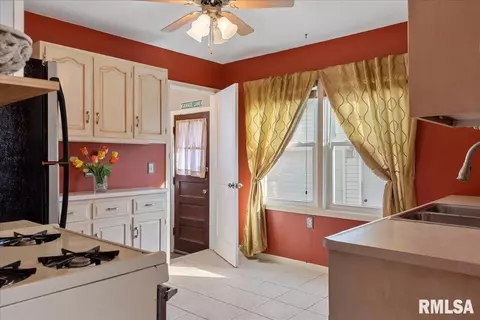 3542 Sheridan St, Springfield, IL 62703 photo 8