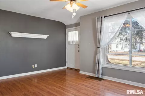 3542 Sheridan St, Springfield, IL 62703 photo 6