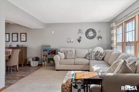 3300 Ellendale Dr, Springfield, IL 62704 photo 8