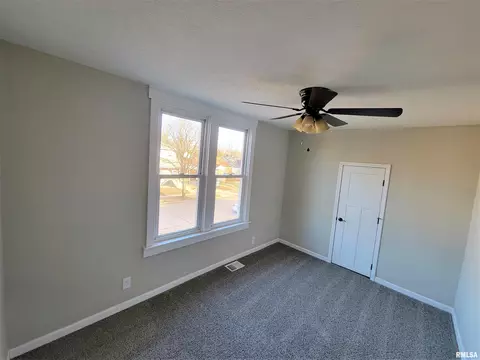 2001 S College St, Springfield, IL 62704 photo 10