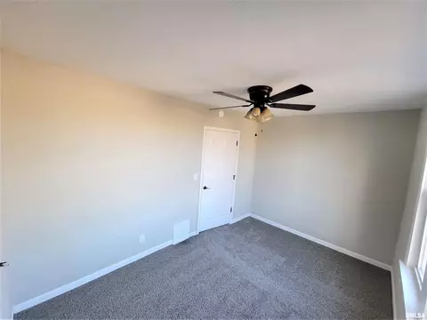 2001 S College St, Springfield, IL 62704 photo 11