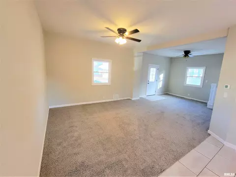 2001 S College St, Springfield, IL 62704 photo 7