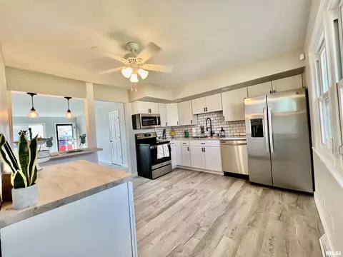60 Locksley Ln, Springfield, IL 62704 photo 9