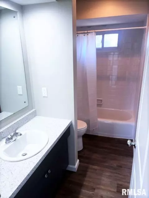 33 Foresters Ln, Springfield, IL 62704 photo 9
