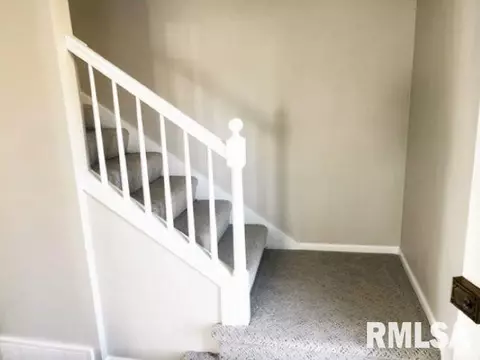 33 Foresters Ln, Springfield, IL 62704 photo 5