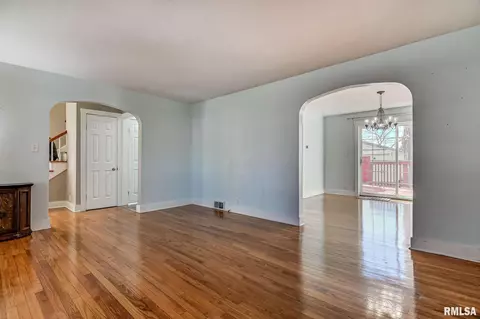 2017 7th St, Springfield, IL 62702 photo 6