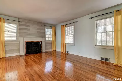 2017 7th St, Springfield, IL 62702 photo 7