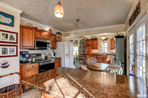 1124 Kingshighway Ave, Springfield, IL 62702 photo 12