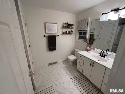 3518 Teakwood Dr, Springfield, IL 62712 photo 13
